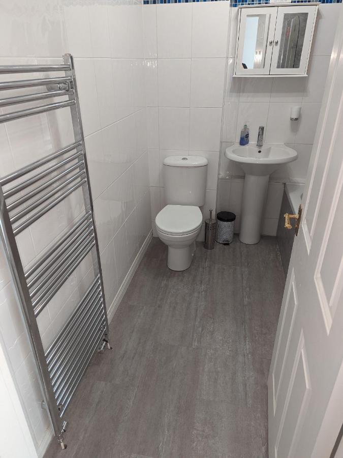 Teith Court Apartment With Private Parking. Stirling Esterno foto
