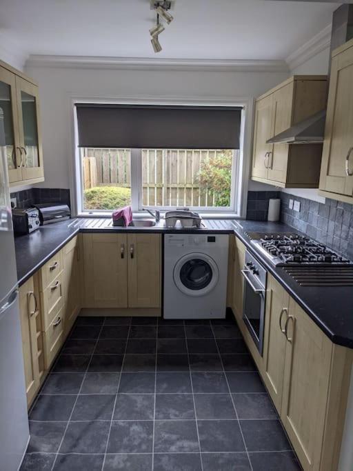 Teith Court Apartment With Private Parking. Stirling Esterno foto
