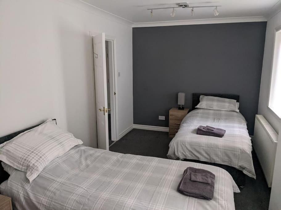 Teith Court Apartment With Private Parking. Stirling Esterno foto